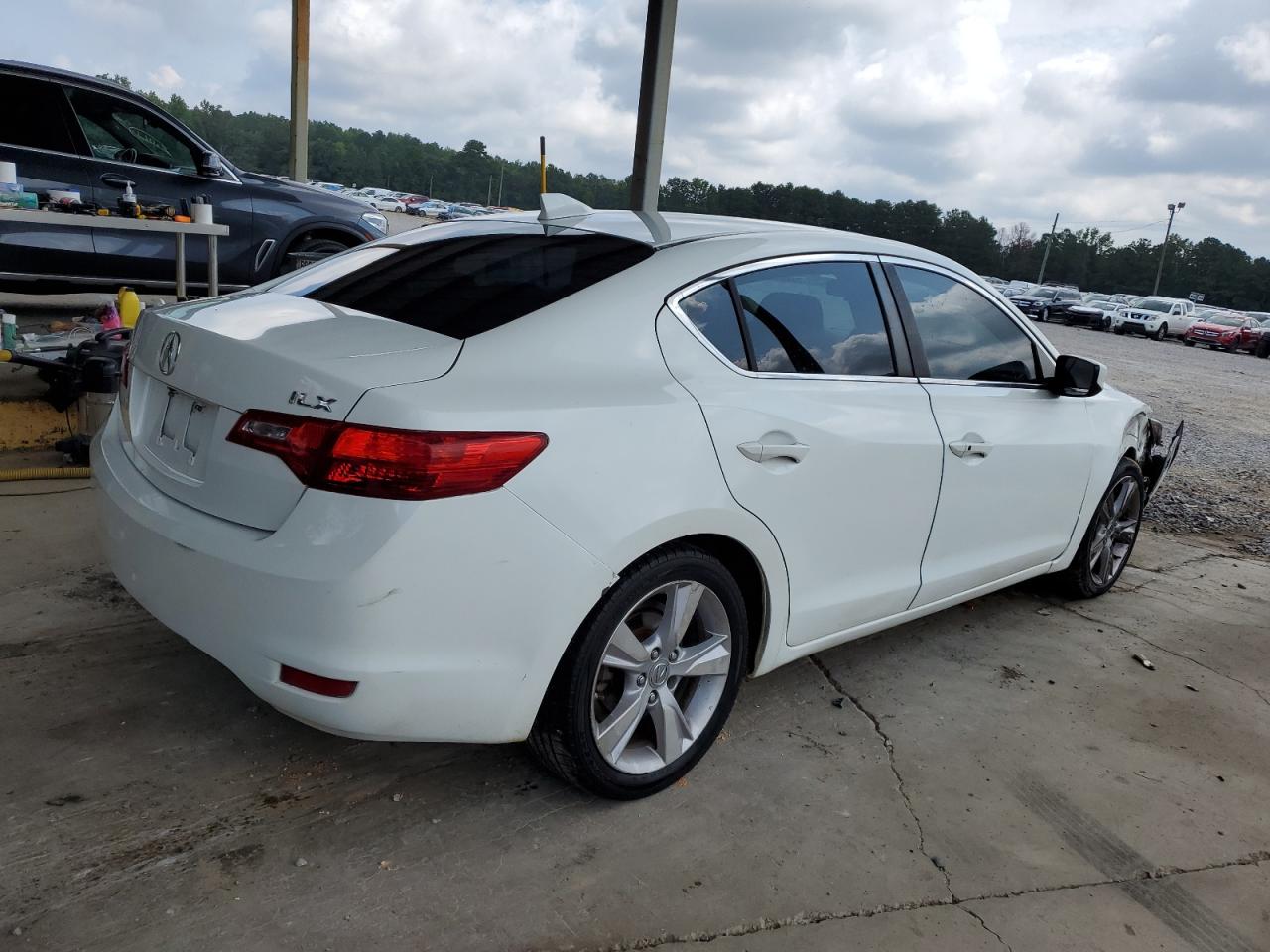 2015 Acura Ilx 20   White vin: 19VDE1F30FE000471