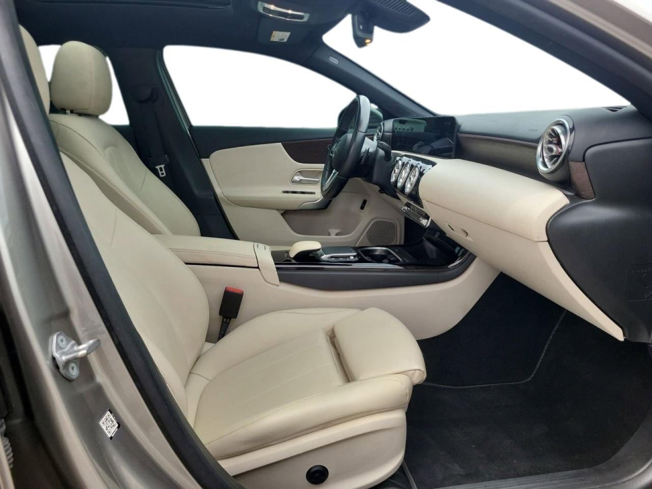 2021 Mercedes-benz A 220 Бежевый vin: W1K3G4EB2MJ262764