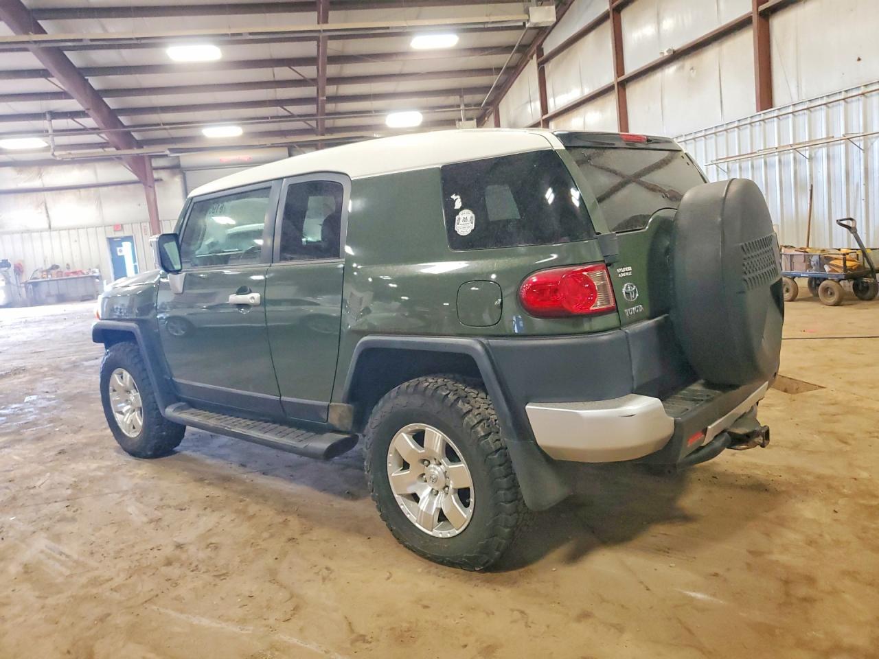 2010 Toyota Fj Cruiser Base Green vin: JTEBU4BFXAK093438