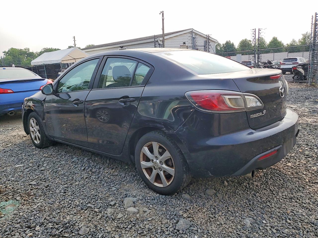 2011 Mazda 3 I Black vin: JM1BL1VG2B1357401