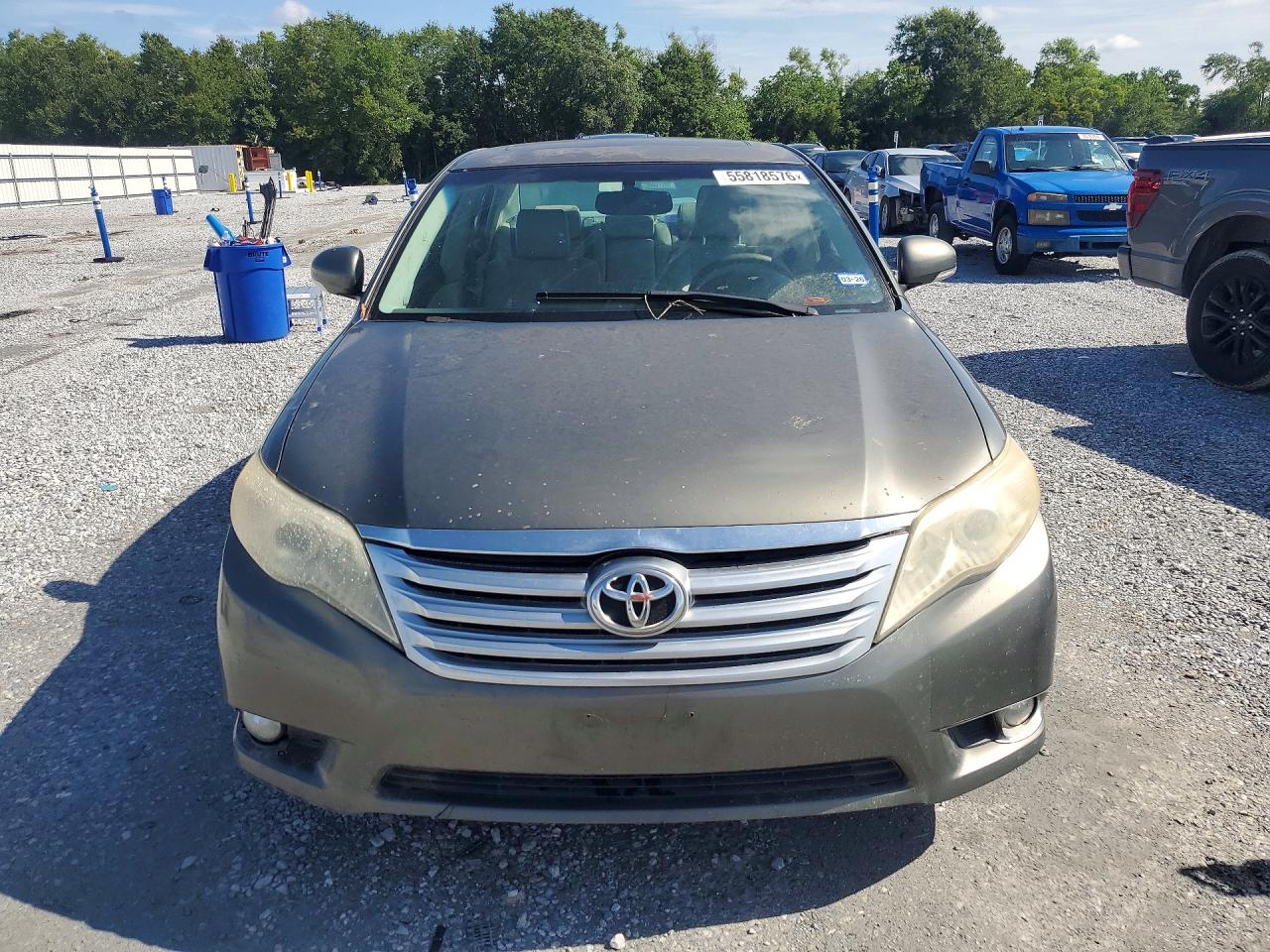 2011 Toyota Avalon Base Silver vin: 4T1BK3DB4BU378233
