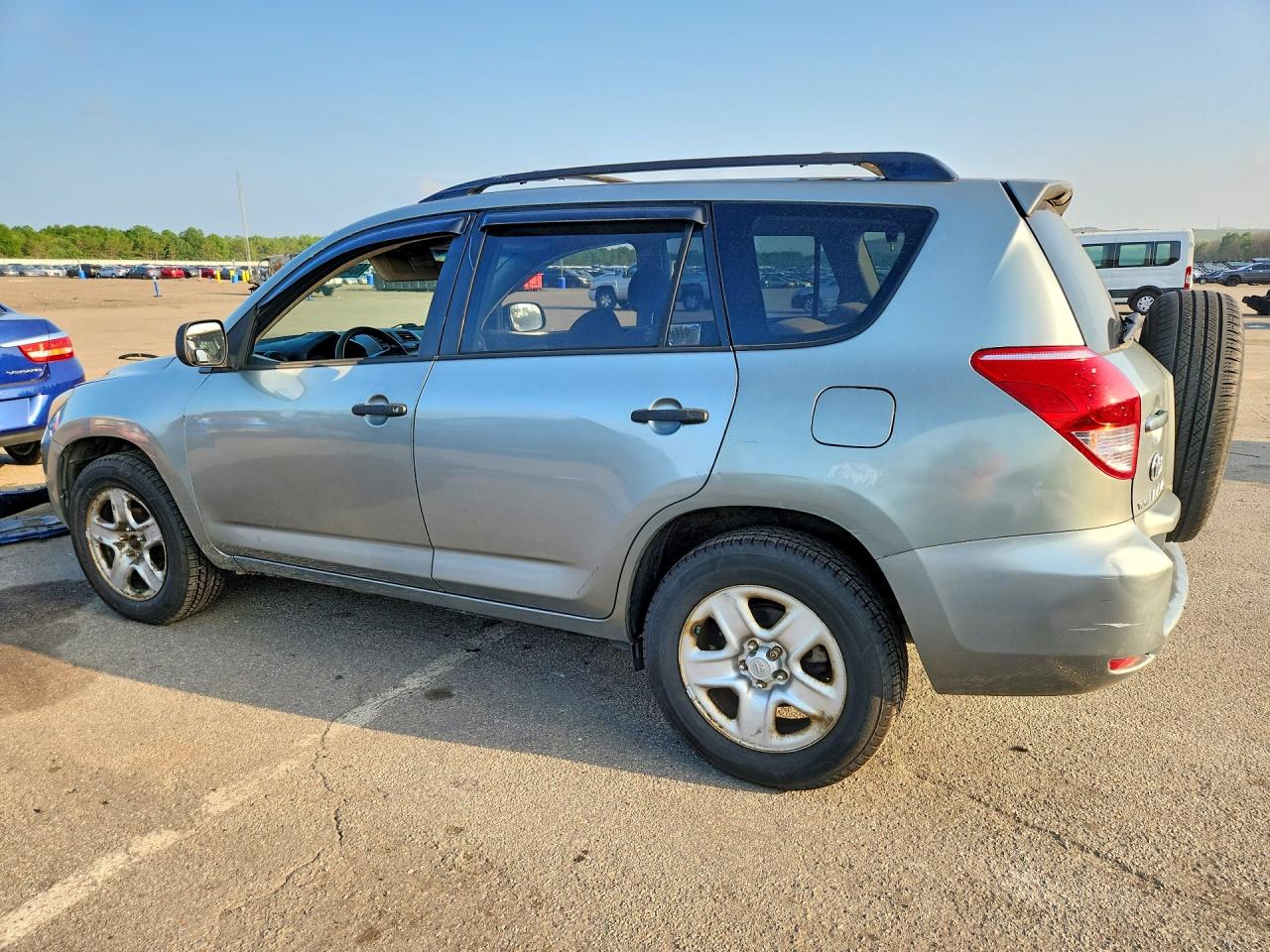 2006 Toyota Rav4 Base Gray vin: JTMBD33V665015409
