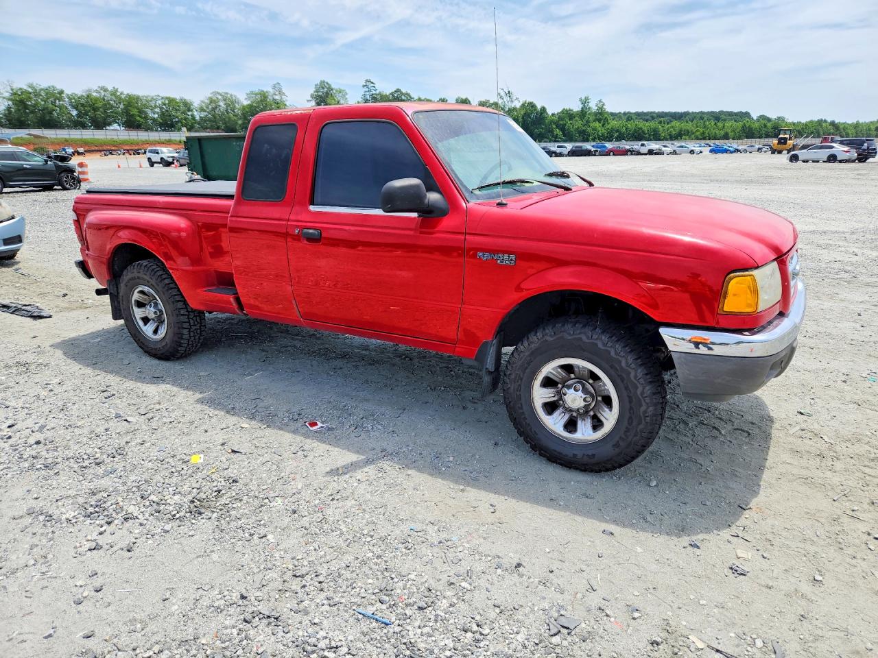 2002 Ford Ranger Super Cab Red vin: 1FTYR14U62PB00271