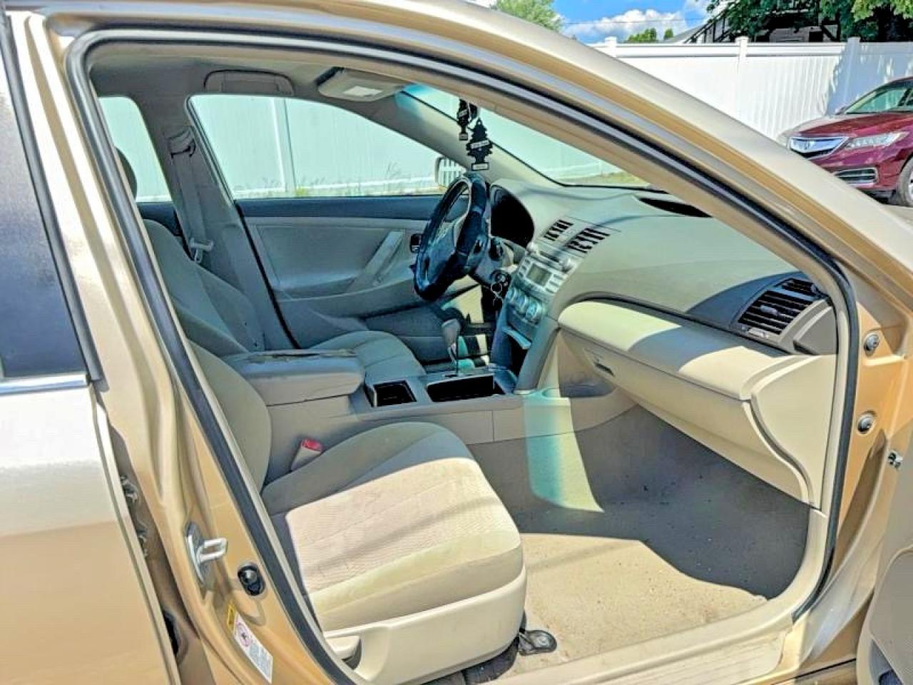 2011 Toyota Camry Base Gold vin: 4T4BF3EK6BR098855