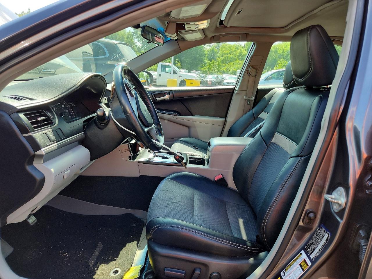 2014 Toyota Camry Le Gray vin: 4T4BF1FK4ER338279