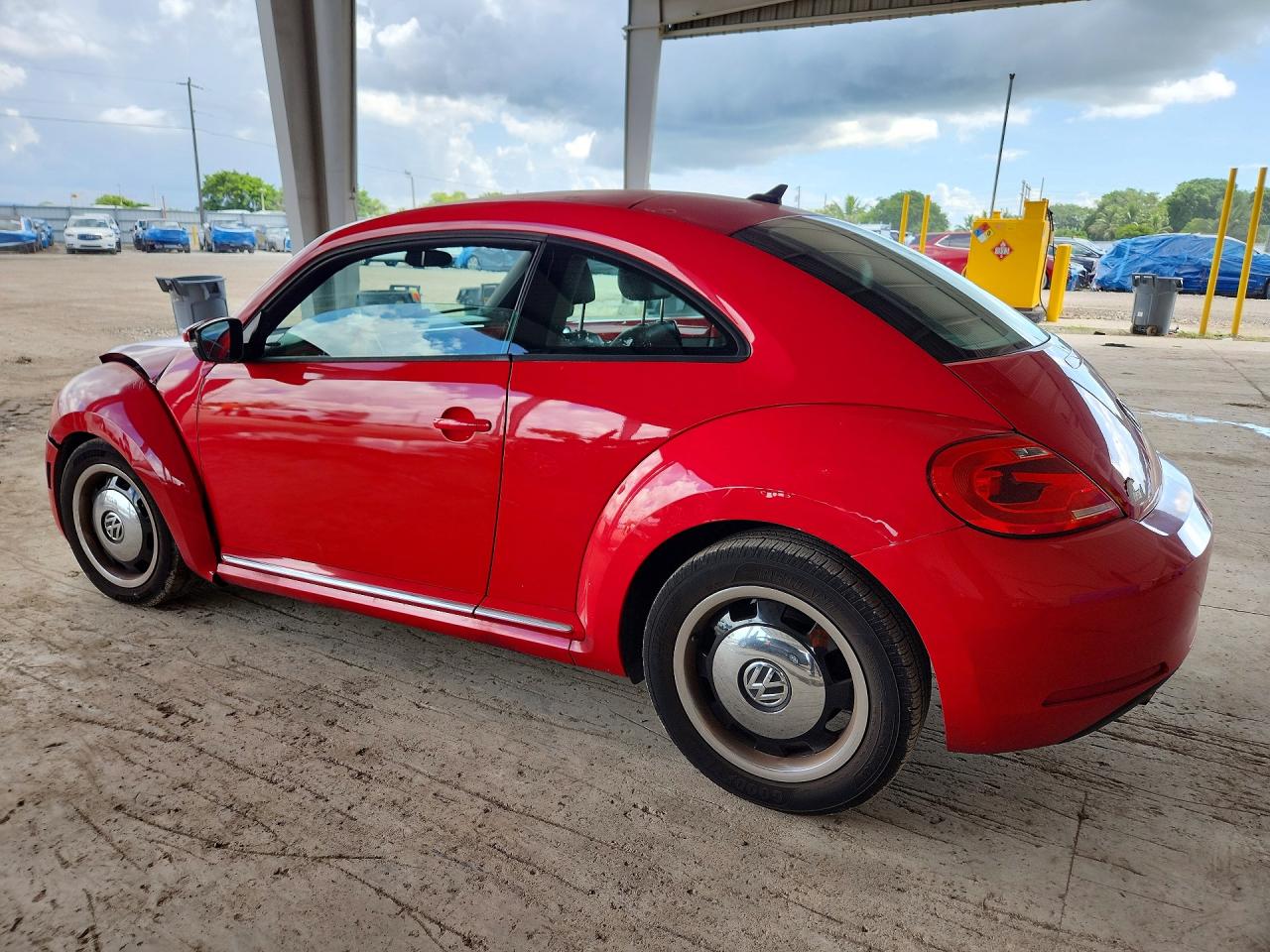 2014 Volkswagen Beetle Red vin: 3VWJX7ATXEM606912
