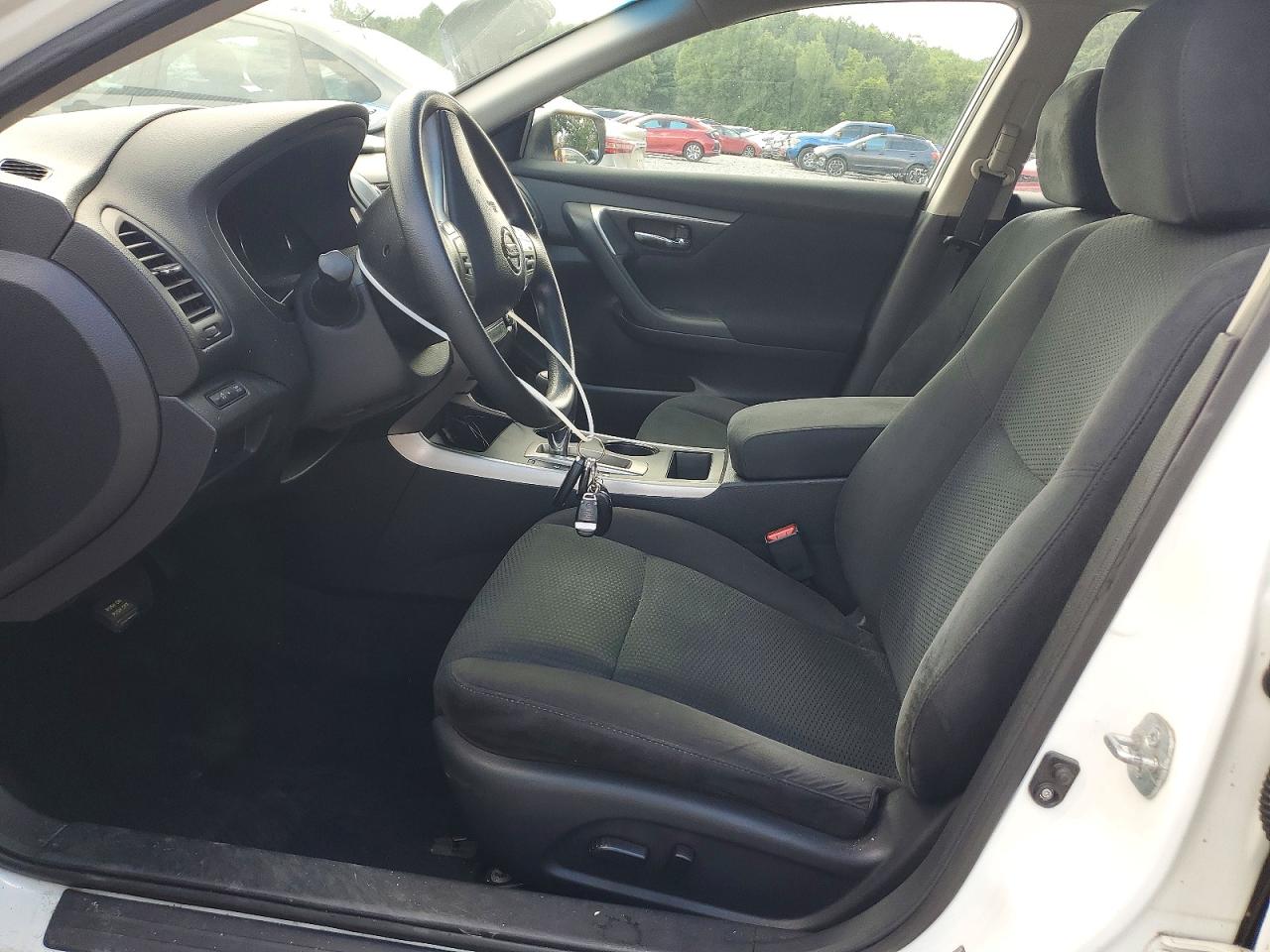 2015 Nissan Altima 2.5 S White vin: 1N4AL3AP4FN304846