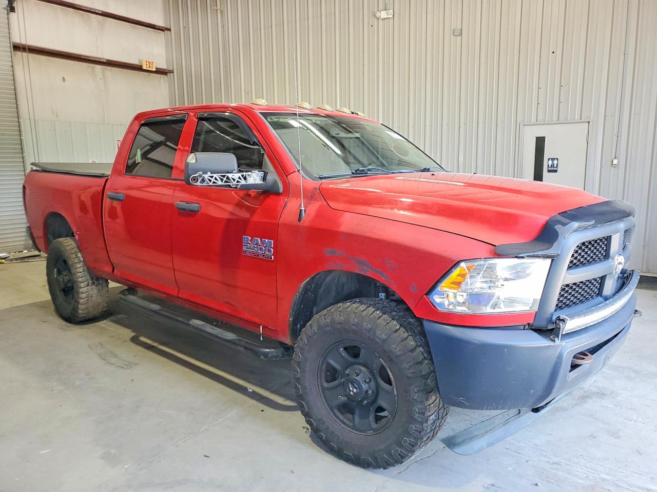 2015 Ram 2500 St Red vin: 3C6TR5CT1FG685742