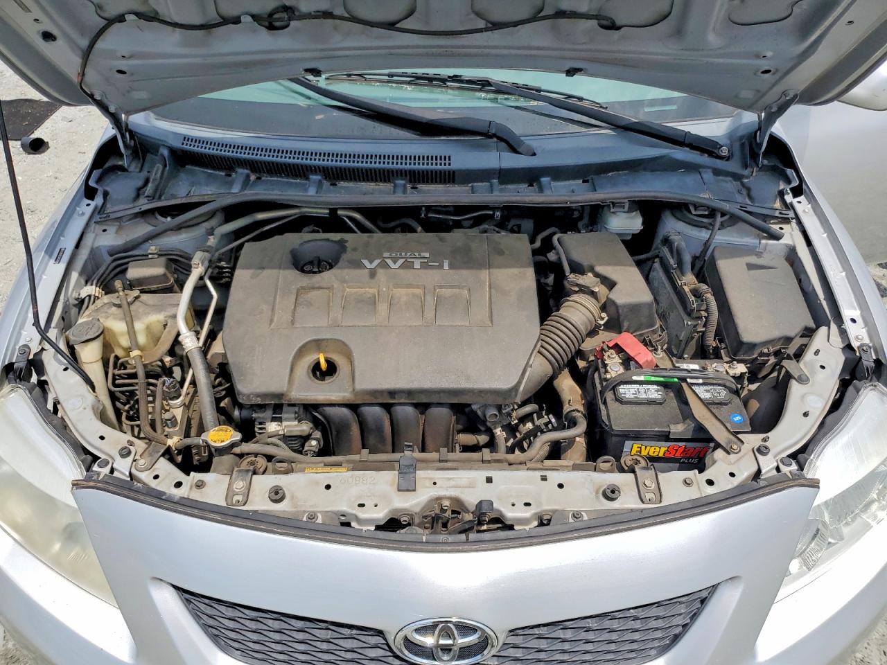 2010 Toyota Corolla Le Silver vin: 2T1BU4EE3AC290945