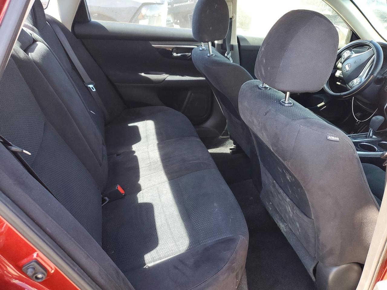 2014 Nissan Altima 2.5 S Red vin: 1N4AL3AP0EC269720
