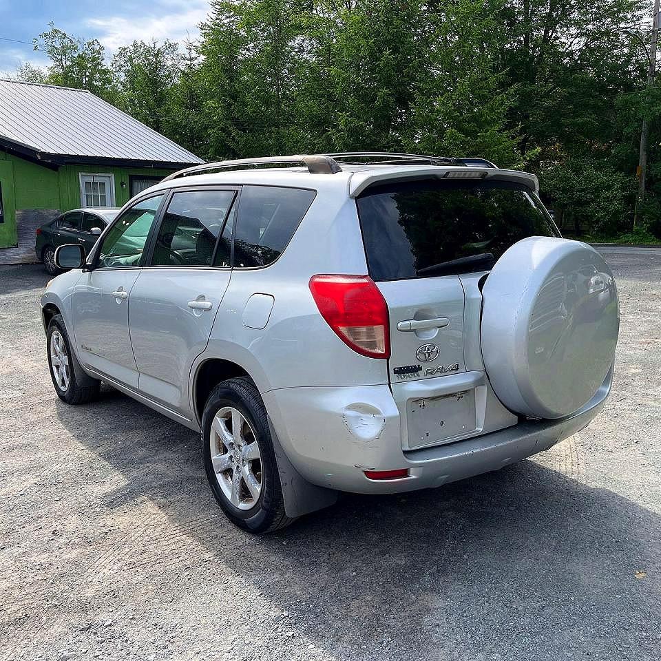 2008 Toyota Rav4 Limited Silver vin: JTMBK31VX86034051