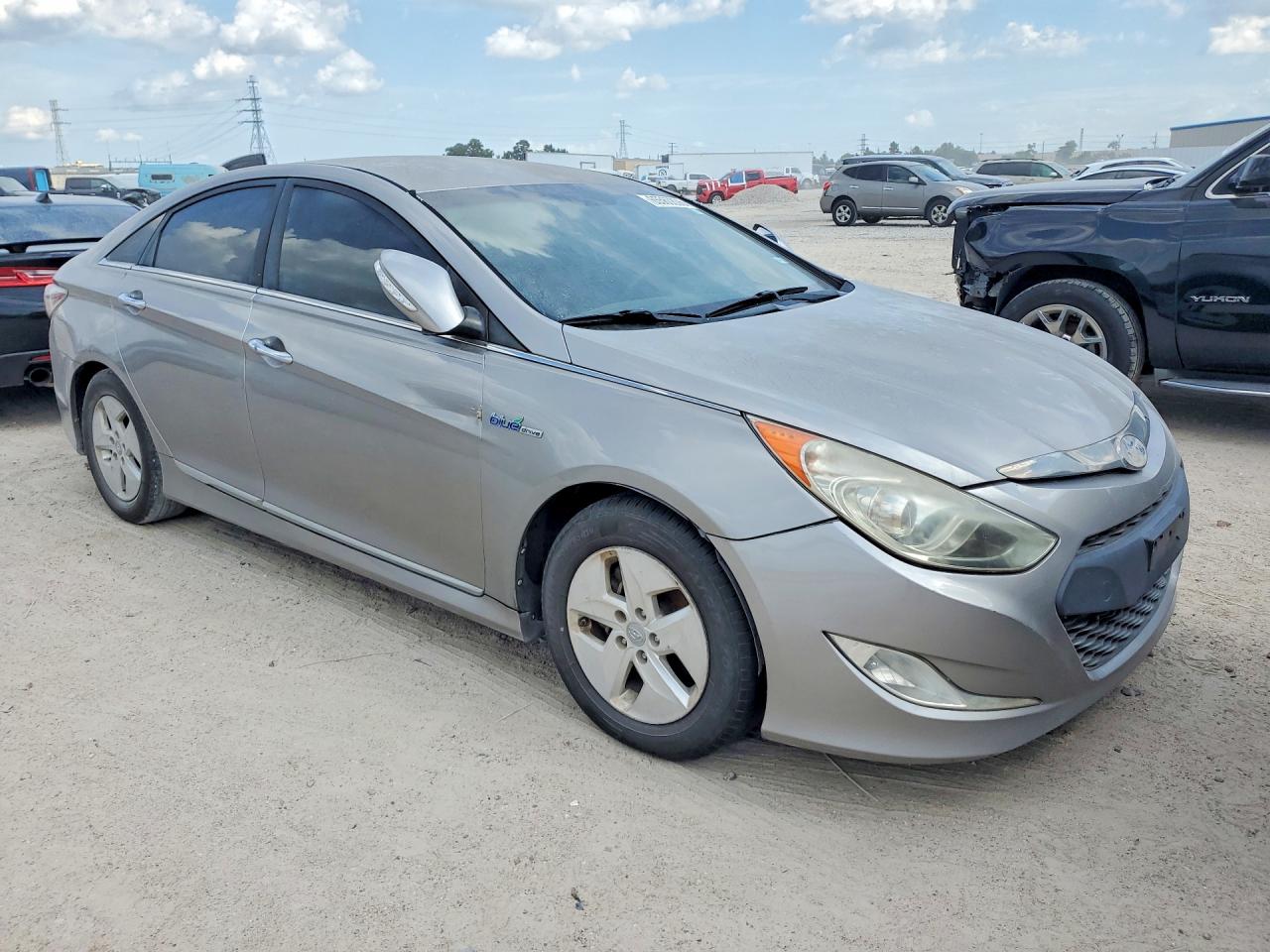 2011 Hyundai Sonata Hybrid Silver vin: KMHEC4A40BA018836