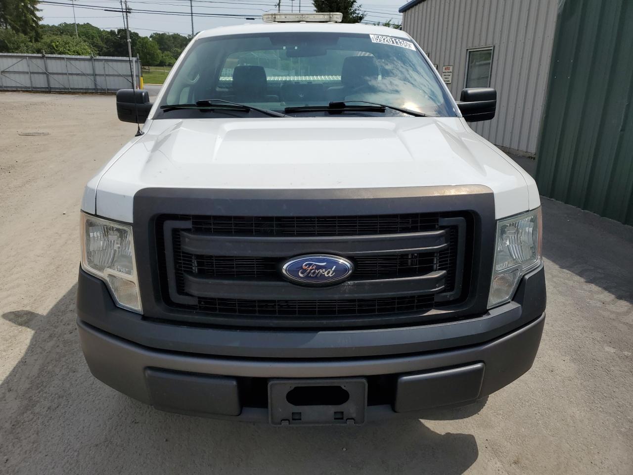 2013 Ford F150 Белый vin: 1FTMF1CM3DKE14761 Damage: Hood, Chipped, 8