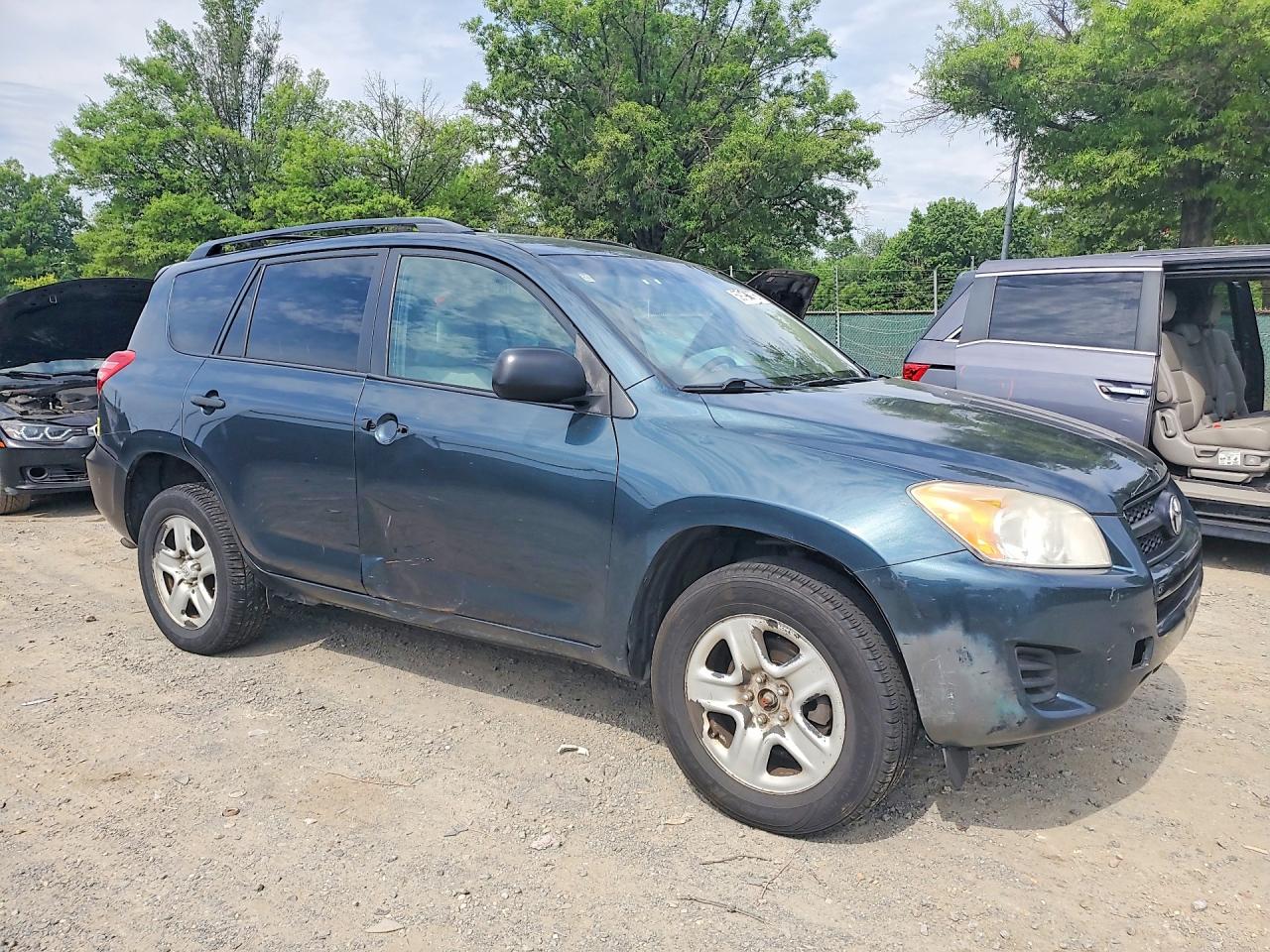 2011 Toyota Rav4 Base Зеленый vin: 2T3JF4DV0BW134635