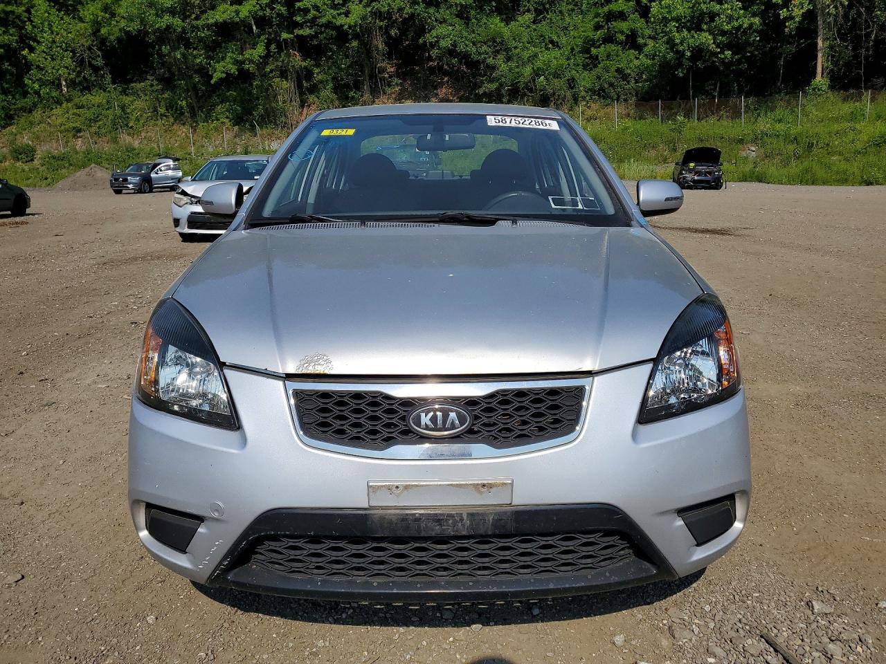 2010 Kia Rio Base Silver vin: KNADH4A30A6668676