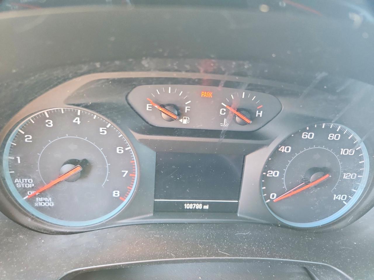 2019 Chevrolet Traverse Ls Серебряный vin: 1GNERFKW1KJ135685