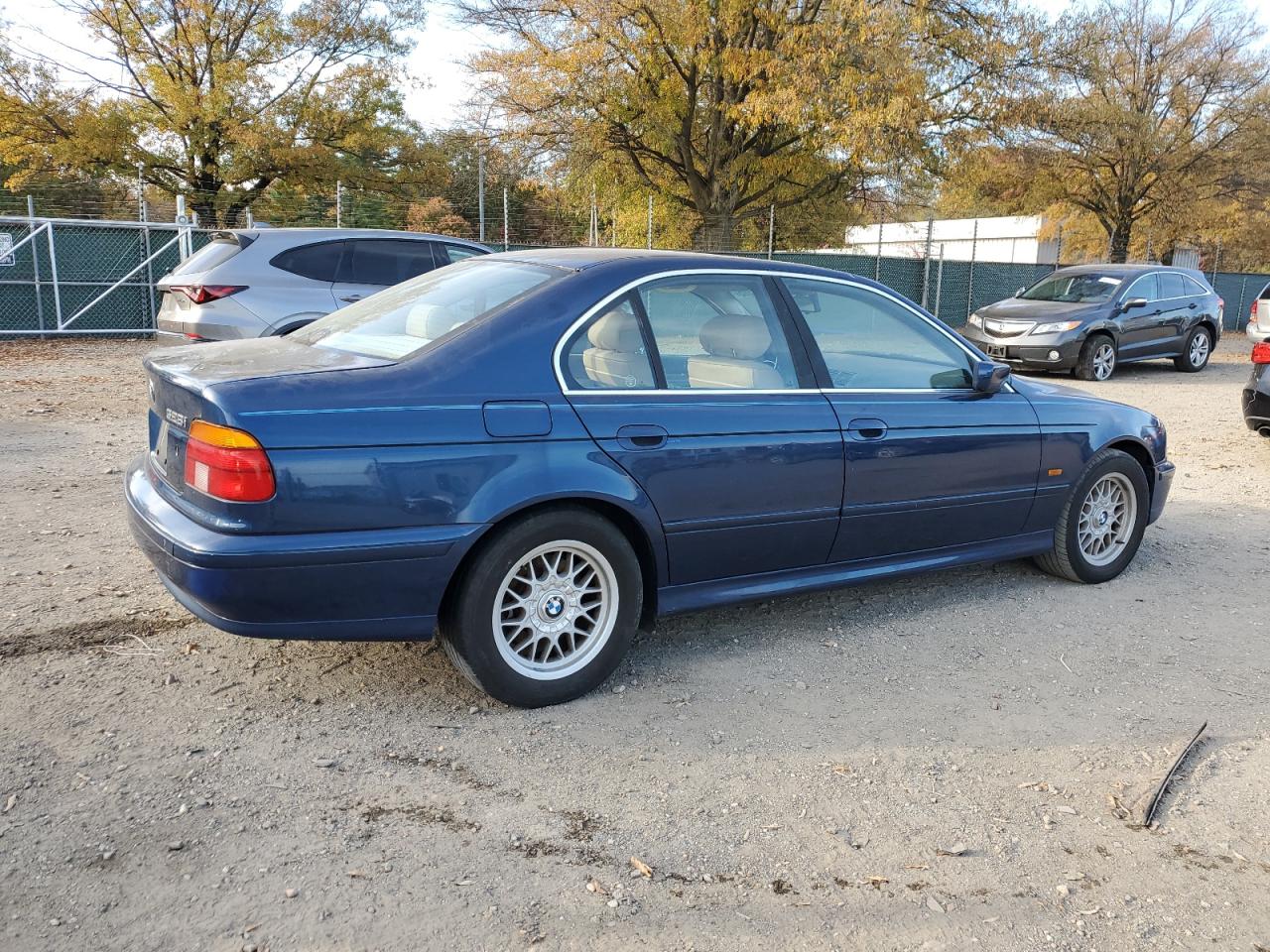 1999 Bmw 528 I Automatic Blue vin: WBADM6333XBY29137