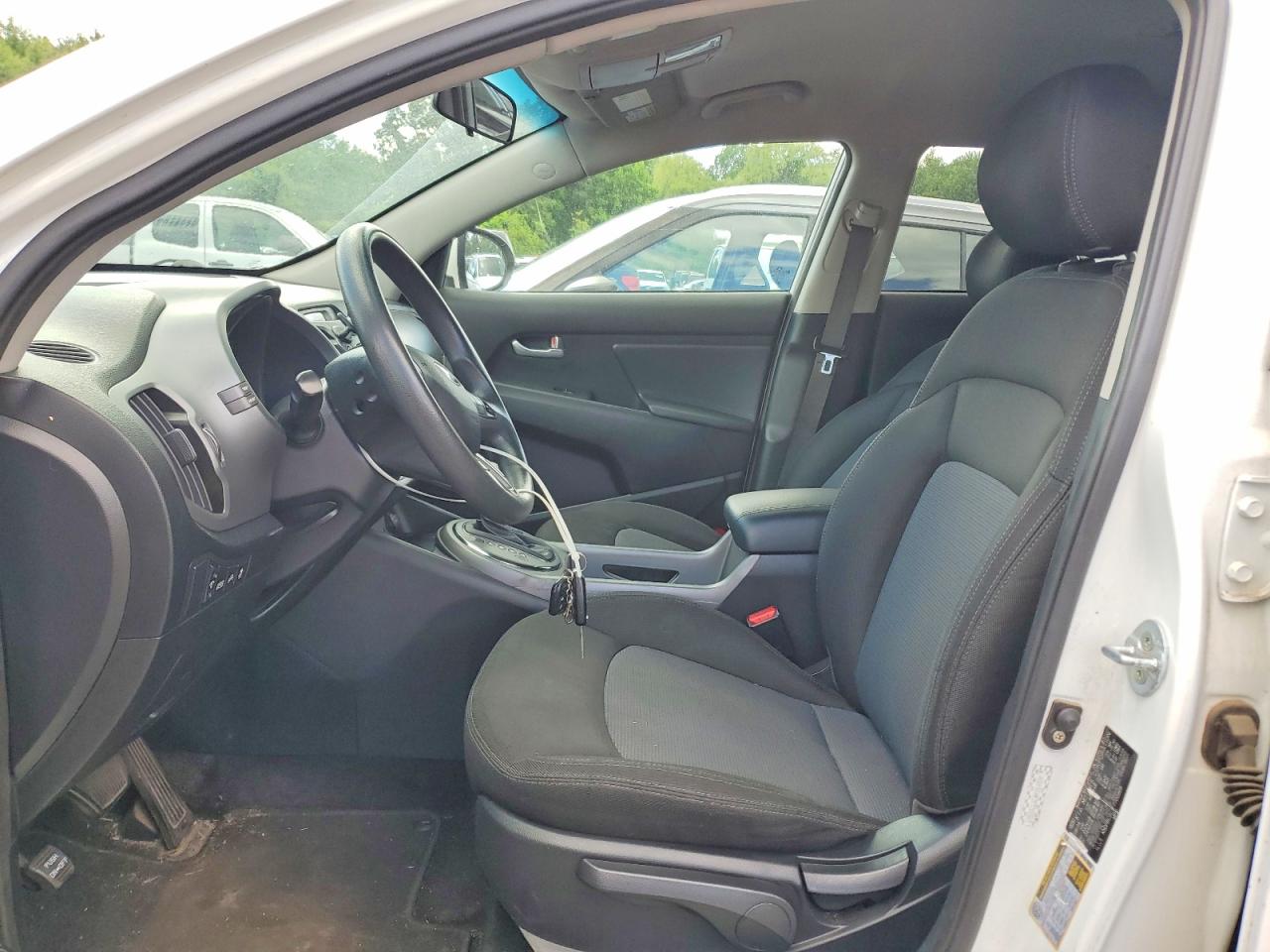 2015 Kia Sportage Lx Белый vin: KNDPBCAC1F7700869