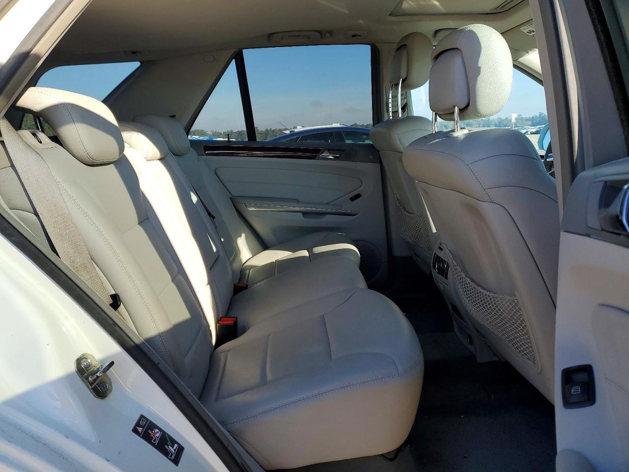 2010 Mercedes-benz Ml 350 4matic Белый vin: 4JGBB8GB0AA541100