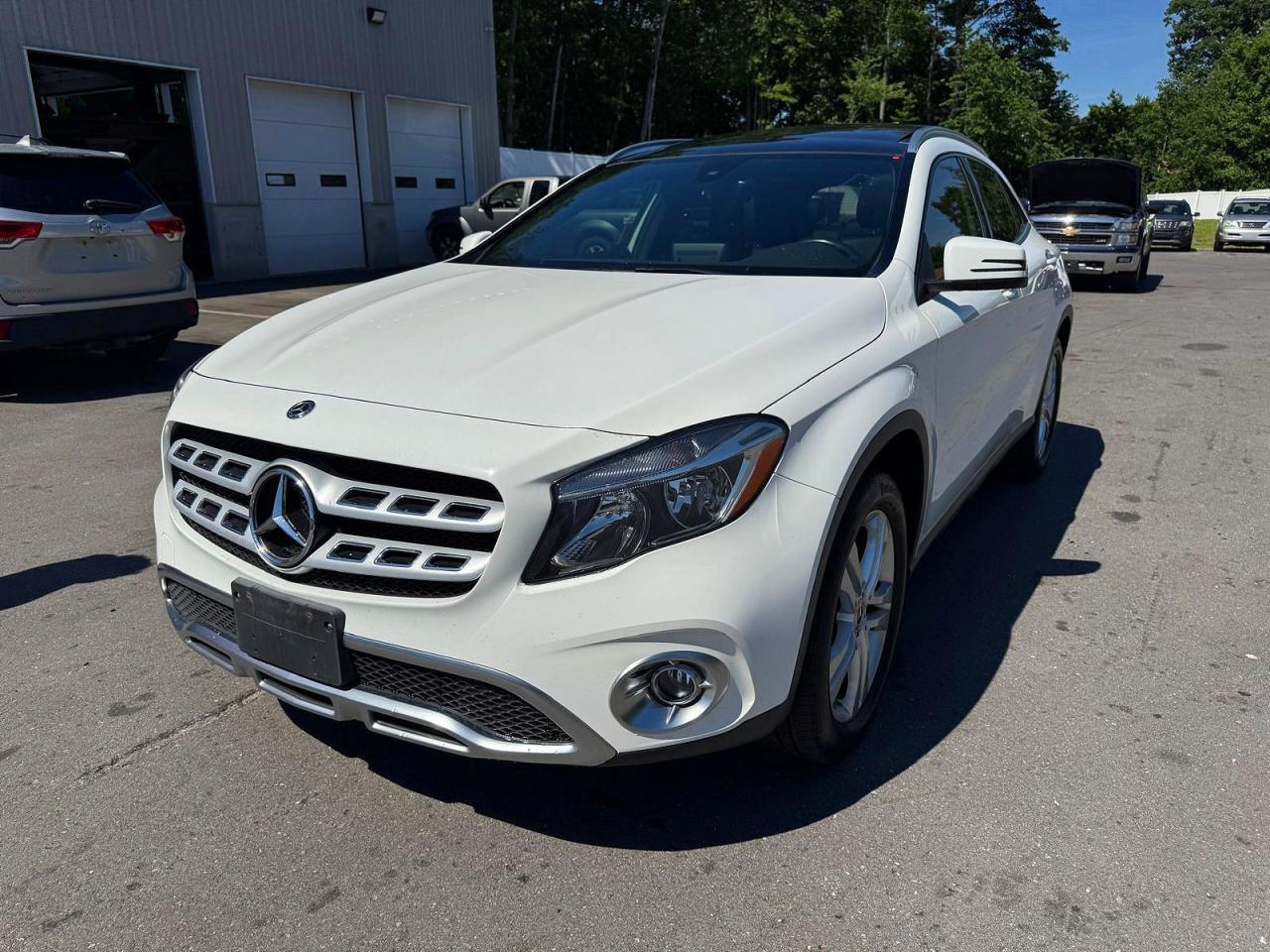 2018 Mercedes-benz Gla 250 4matic White vin: WDCTG4GB7JU000217