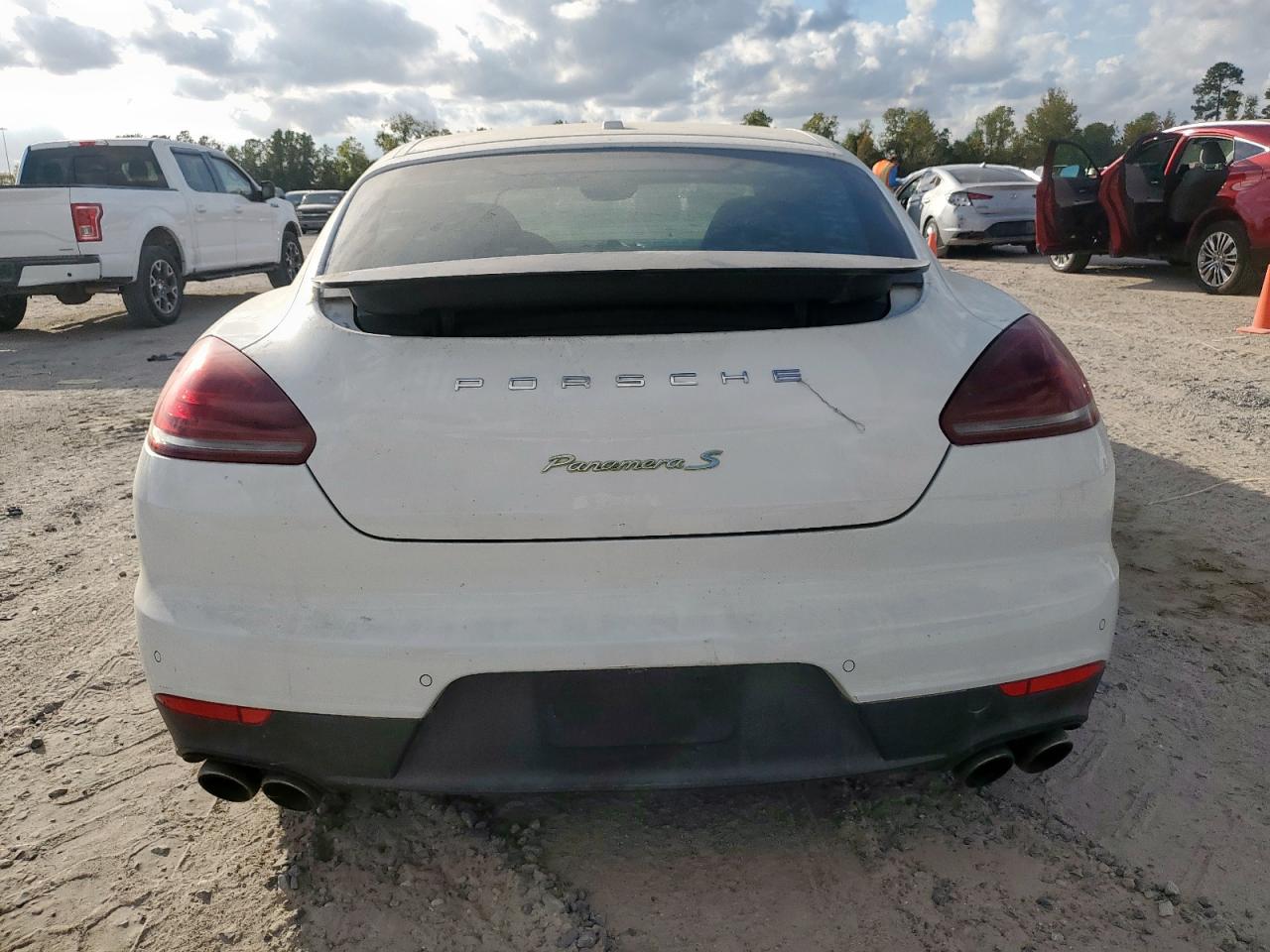 2014 Porsche Panamera S Hybrid White vin: WP0AD2A70EL044747