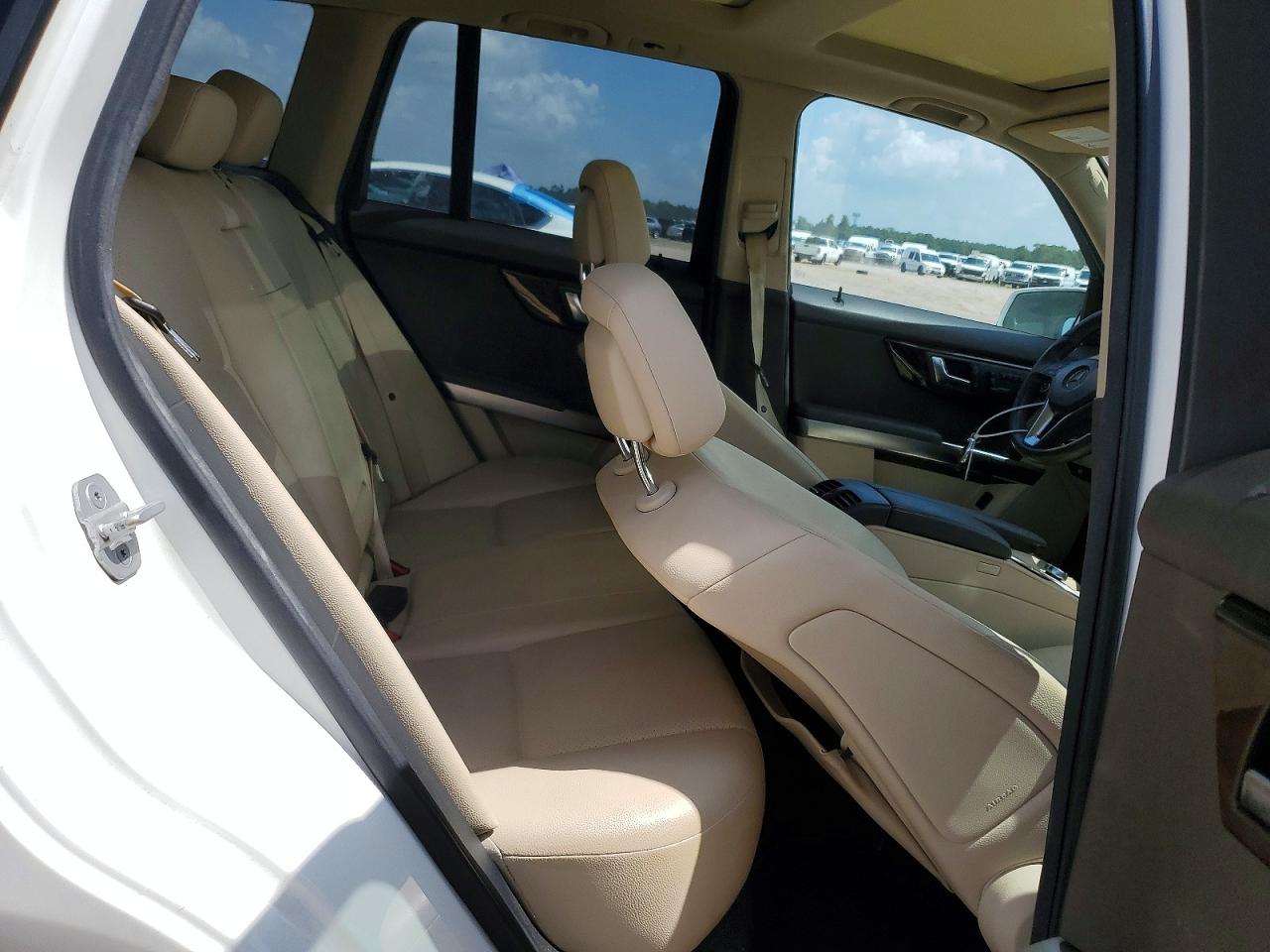 2014 Mercedes-benz Glk 250 Bluetec White vin: WDCGG0EB3EG237093