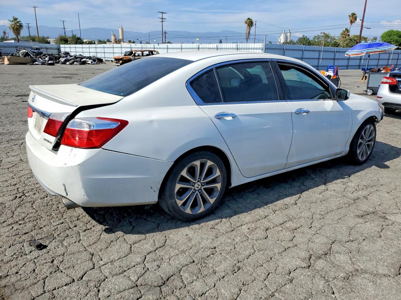 2015 Honda Accord Sport White vin: 1HGCR2F5XFA273890