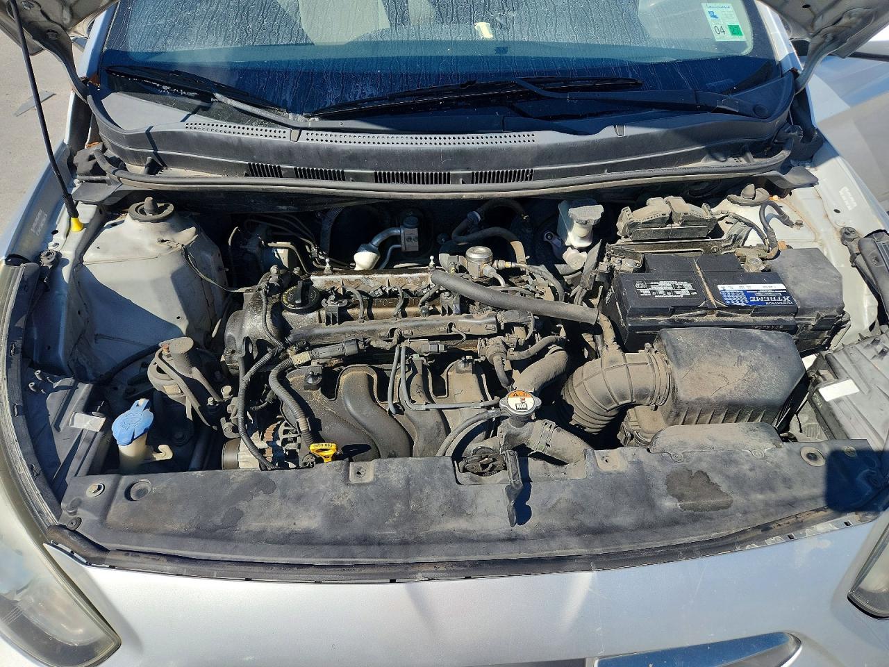 2013 Hyundai Accent Gls Серебряный vin: KMHCT4AE0DU523230
