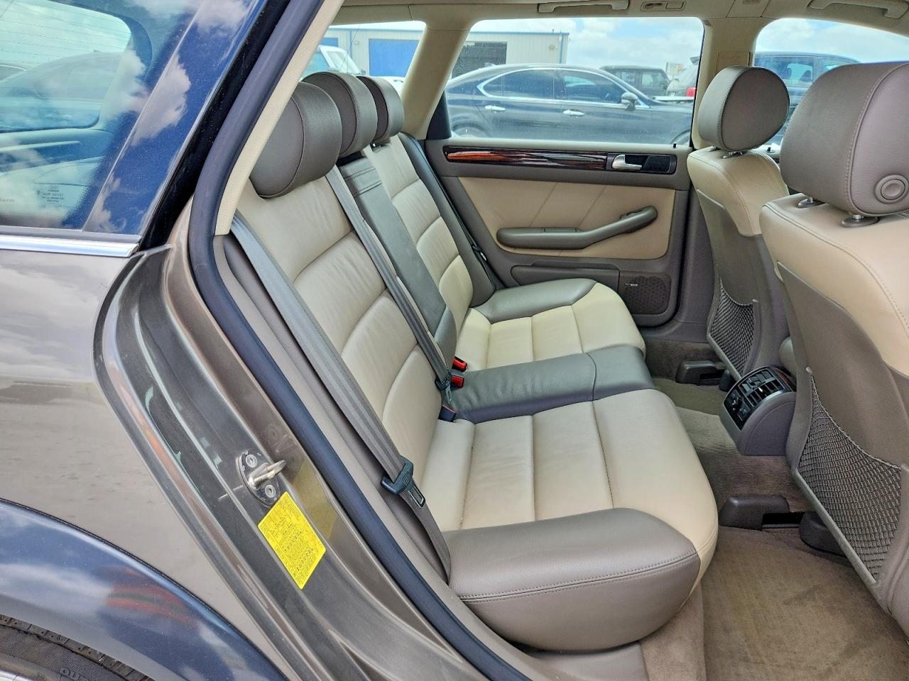 2002 Audi Allroad Серый vin: WA1YD64B92N102306