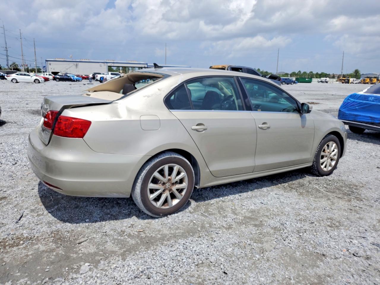 2014 Volkswagen Jetta Sel Cream vin: 3VWL07AJ8EM258491