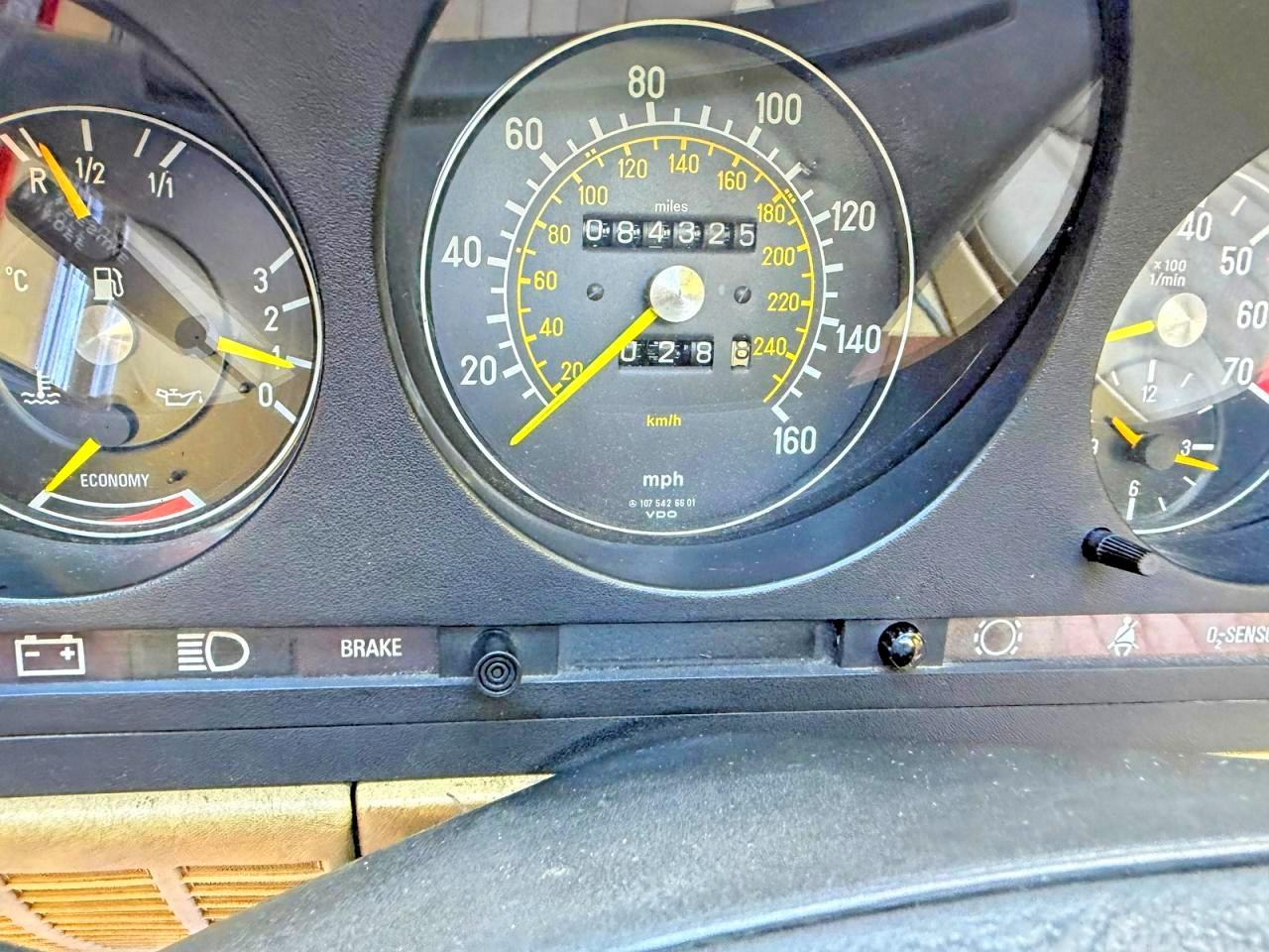 1982 Mercedes-benz 380 Sl Red vin: WDBBA45A6CB013194