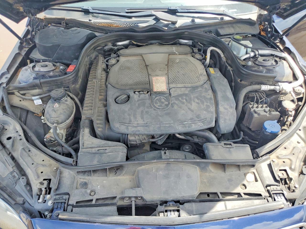 2016 Mercedes-benz E 350 Синий vin: WDDHF5KB7GB186024