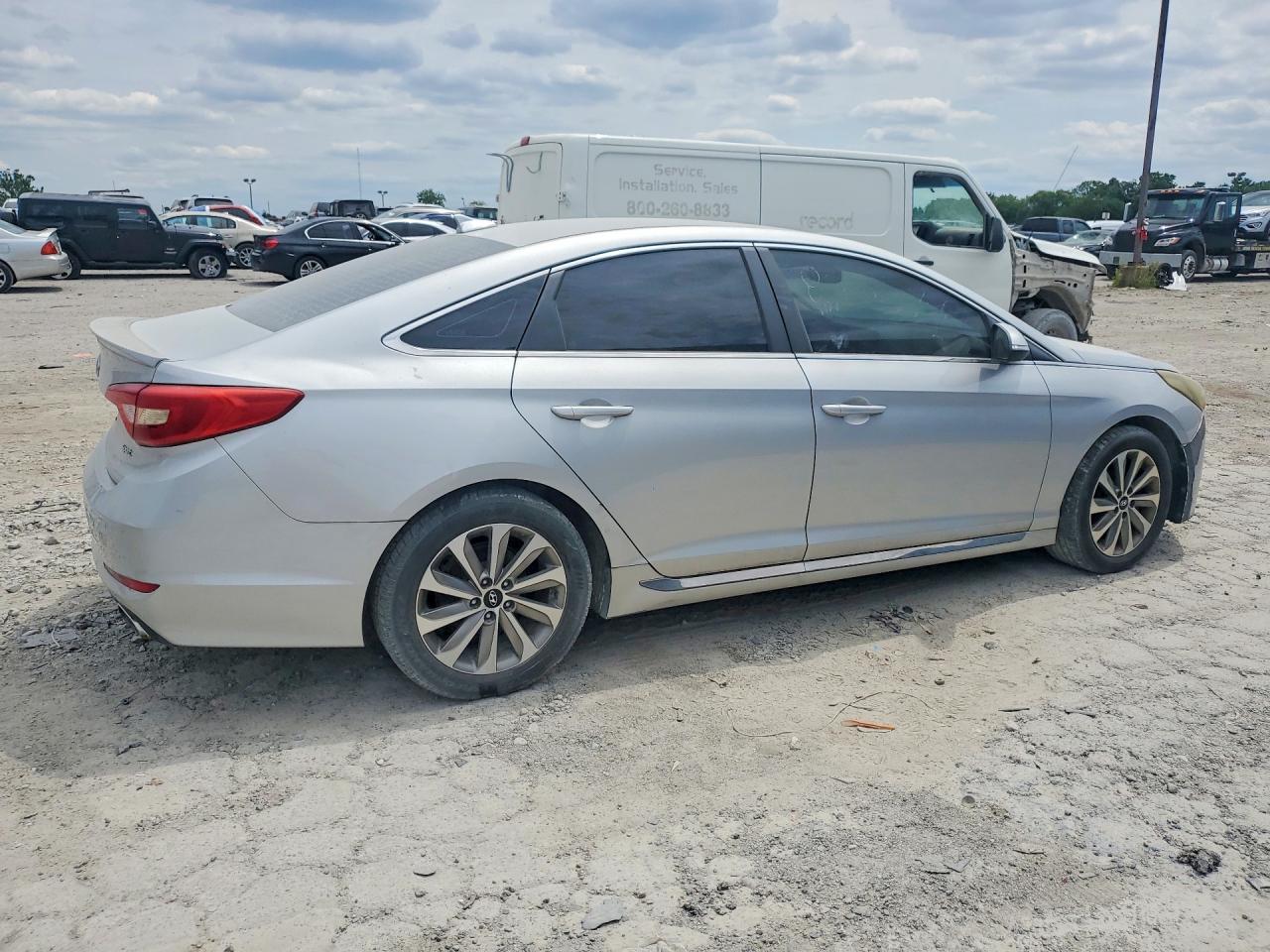 2015 Hyundai Sonata Sport Silver vin: 5NPE34AF4FH100167