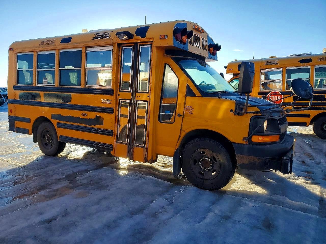 2010 Chev Express Cutaway G3500 Желтый vin: 1GB3G2AA4A1165058