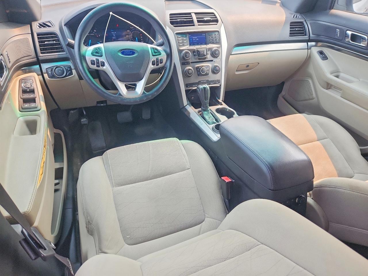 2014 Ford Explorer Silver vin: 1FM5K7B81EGC53608