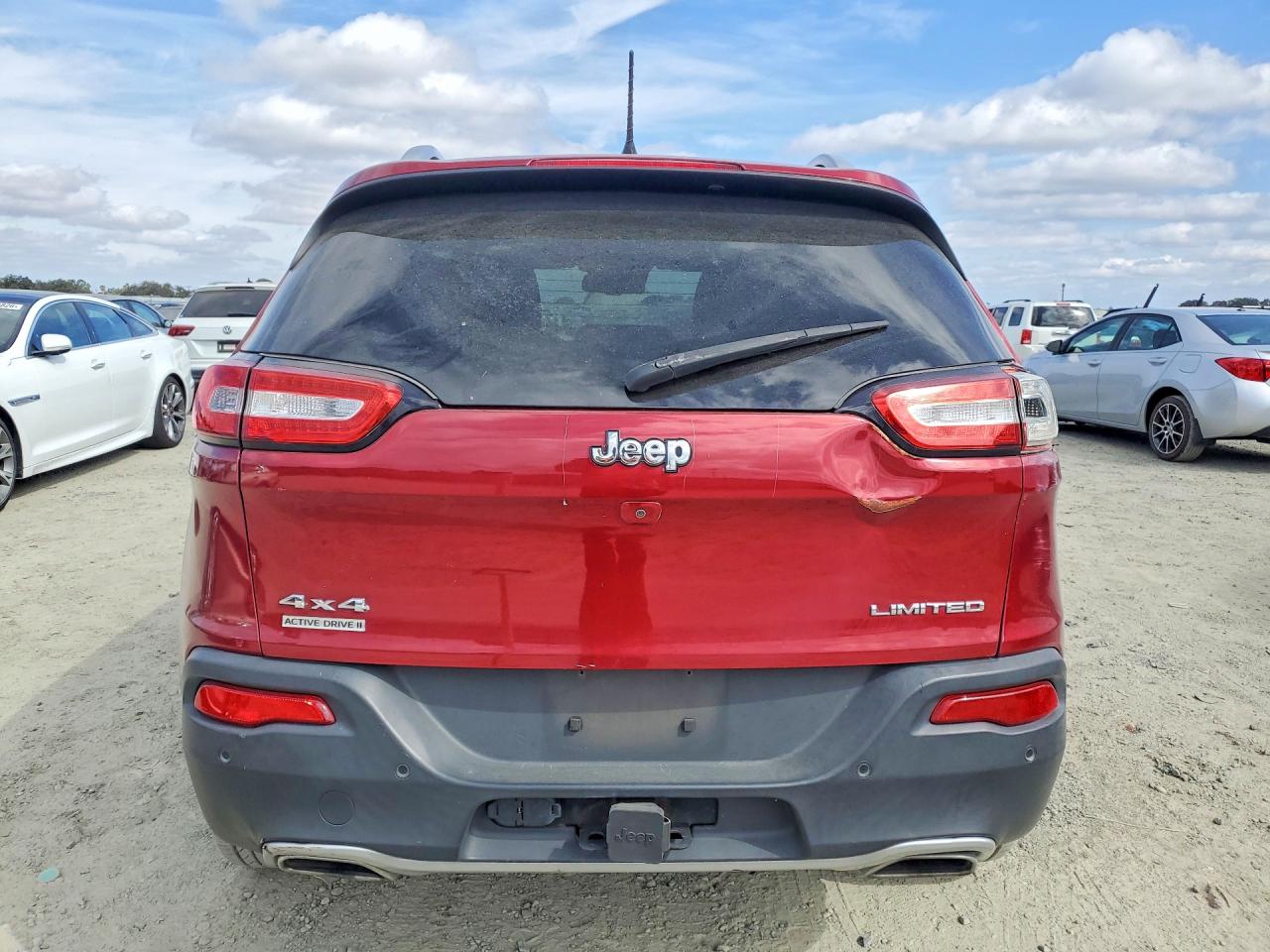 2015 Jeep Cherokee Limited Red vin: 1C4PJMDS1FW682777