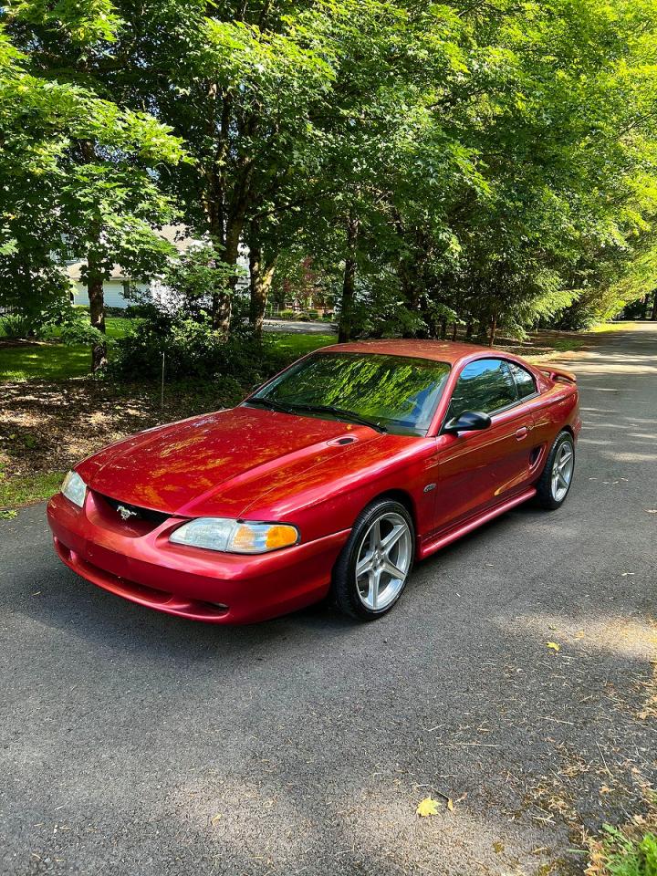 1996 Ford Mustang Gt Красный vin: 1FALP42XXTF190133