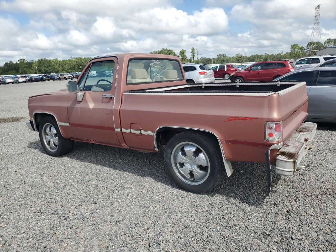 1984 Chevrolet C10 Red vin: 2GCDC14H9E1123421