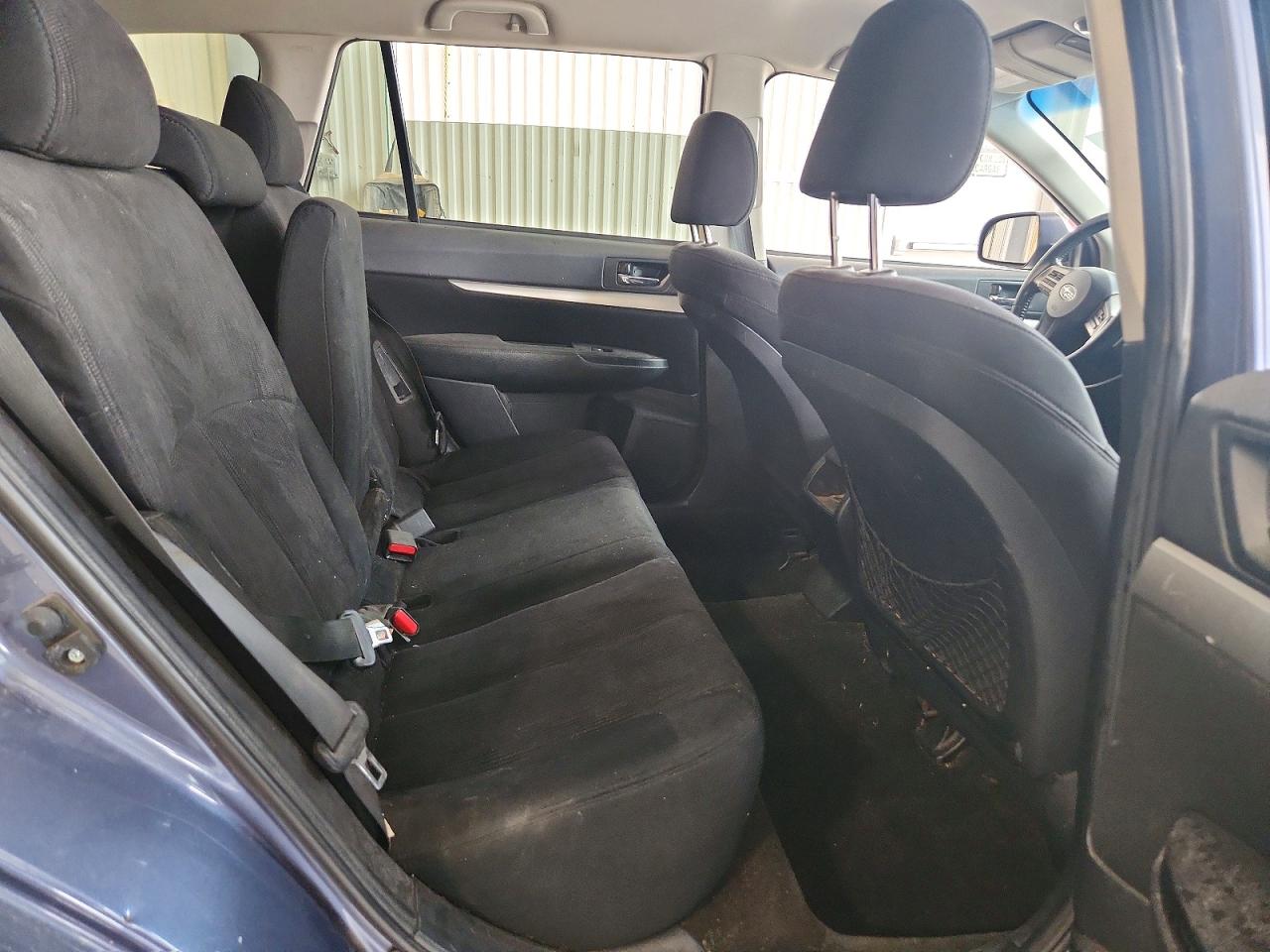 2014 Subaru Outback 2.5i Premium Blue vin: 4S4BRCCCXE3266777