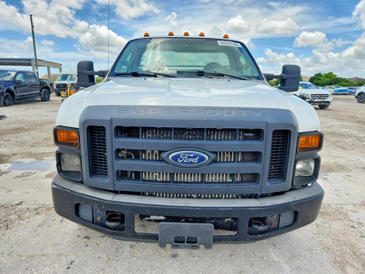 2008 Ford F350 Super Duty White vin: 1FDWF36R18EC52608