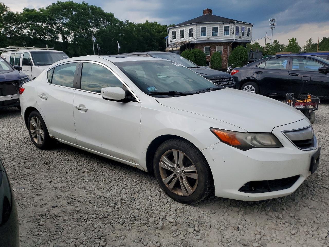2013 Acura Ilx 20 White vin: 19VDE1F35DE014069