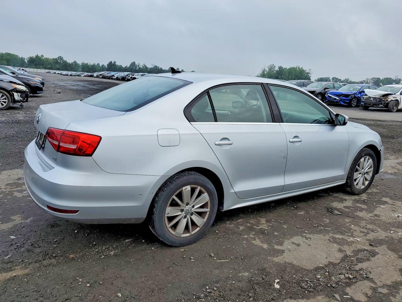 2015 Volkswagen Jetta Se Silver vin: 3VWD17AJ2FM254343