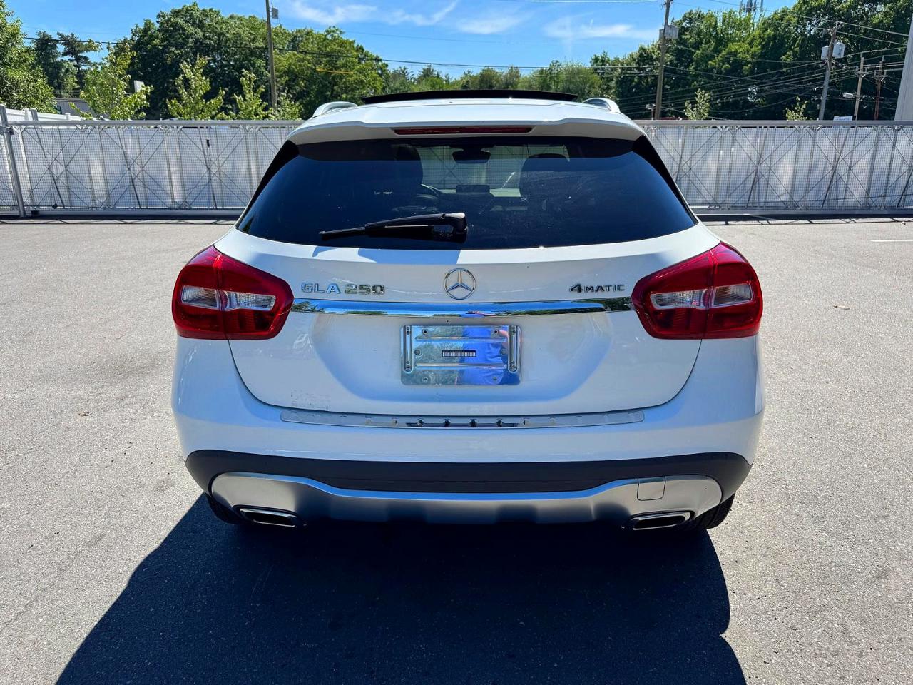 2018 Mercedes-benz Gla 250 4matic White vin: WDCTG4GB7JU000217