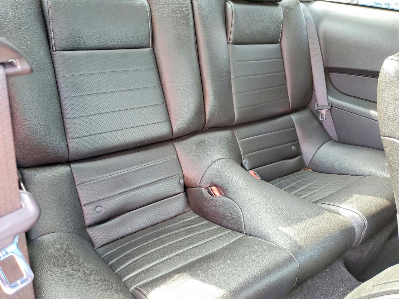 2012 Ford Mustang Silver vin: 1ZVBP8AM9C5217362