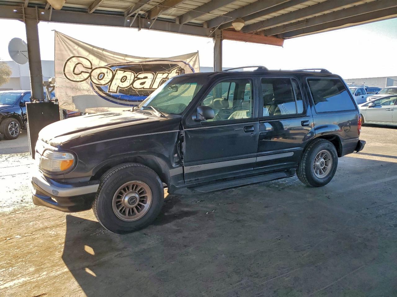 1998 Ford Explorer Черный vin: 1FMZU35P2WZC08979