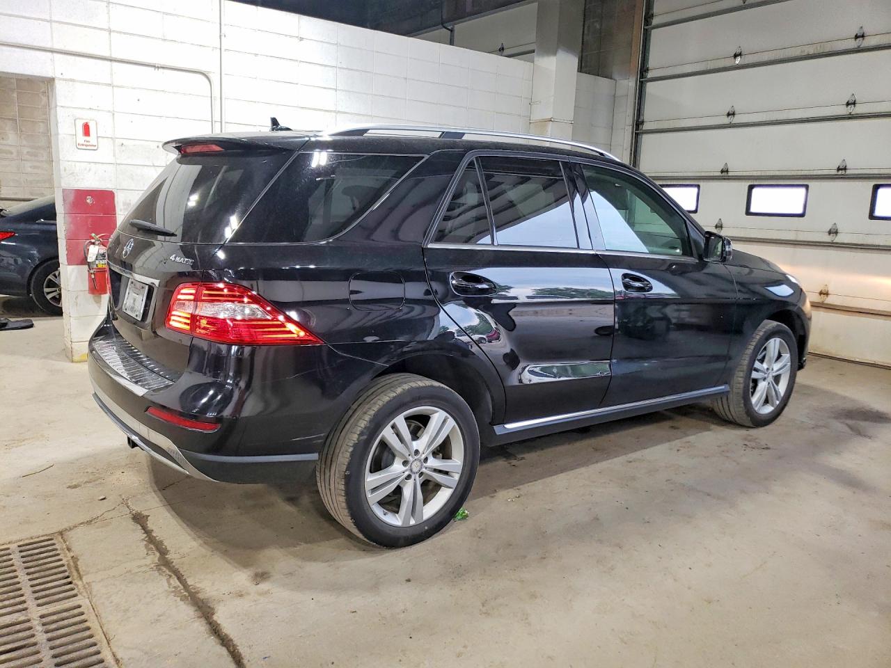 2014 Mercedes-benz Ml 350 4matic Черный vin: 4JGDA5HB9EA330864