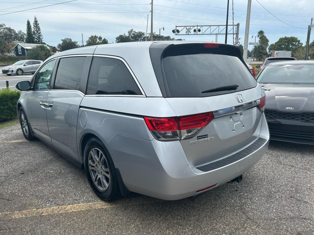 2014 Honda Odyssey Exl Silver vin: 5FNRL5H67EB115787