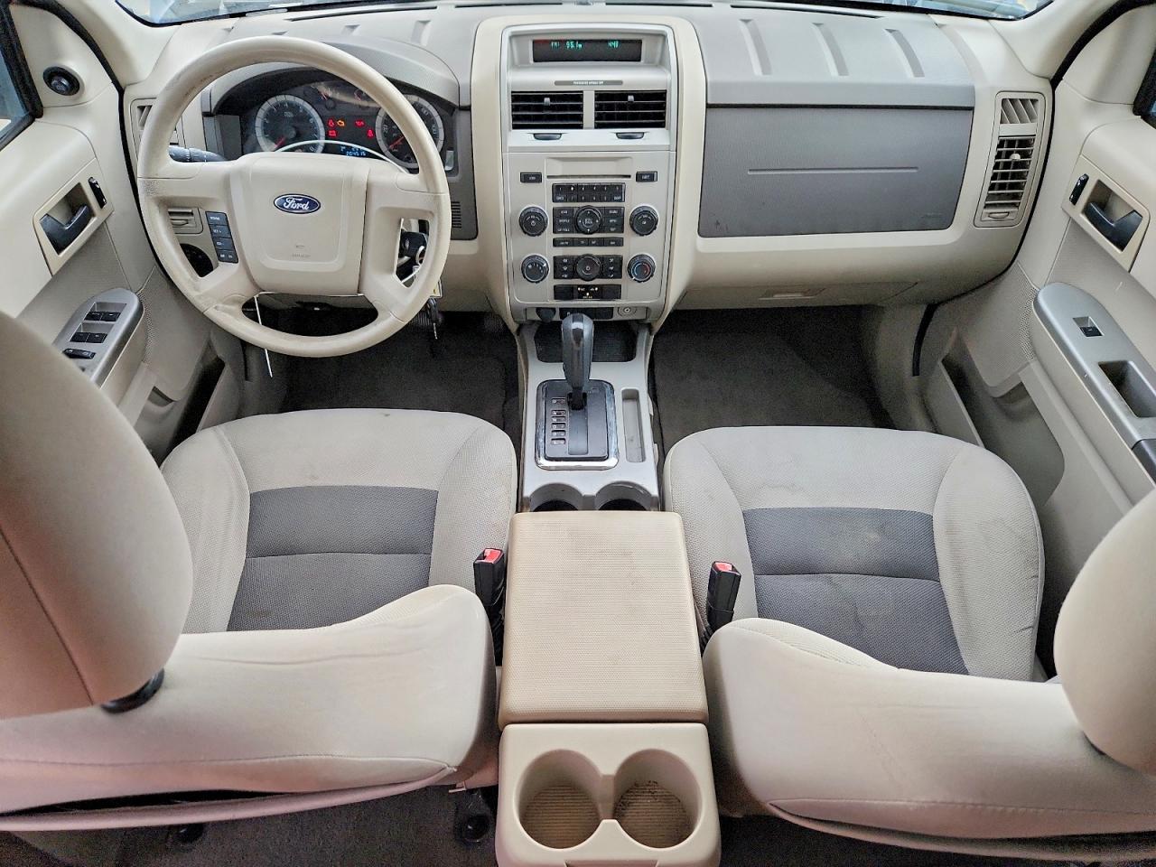 2008 Ford Escape Xlt Blue vin: 1FMCU03118KC98348