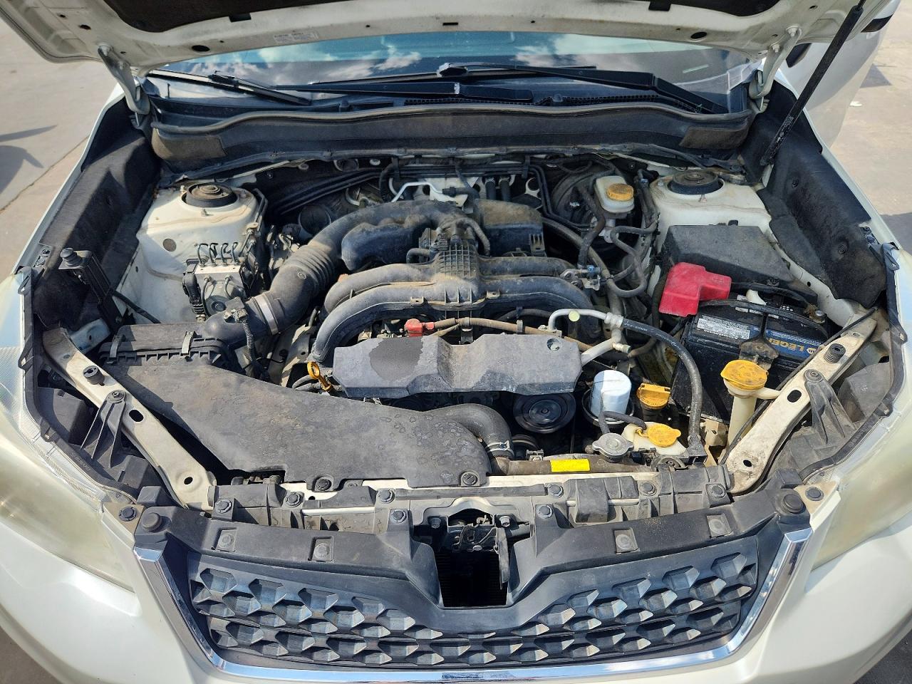 2015 Subaru Forester 2.5i Limited Белый vin: JF2SJAKC6FH530567