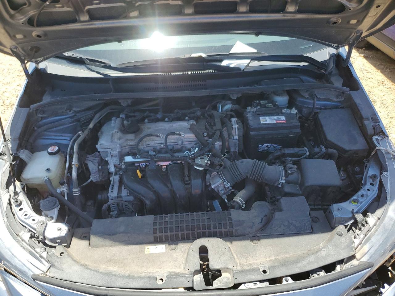 2022 Toyota Corolla Le Blue vin: JTDEPMAE8NJ219969